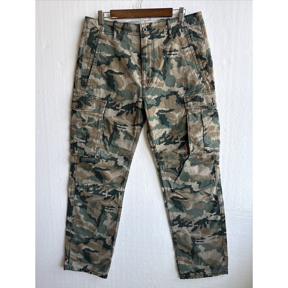 NWT Levi's Cargo 1 Camouflage Relaxed Fit Pants Green Men’s Size 33x32